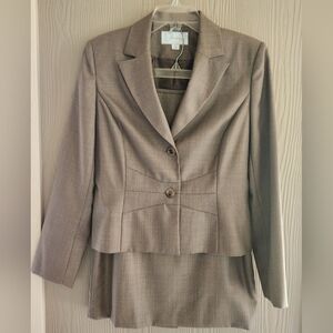JH Collectibles Taupe 2pc Suit